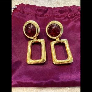 VINTAGE FRANCES PATIKY STEIN PARIS 1980’S  MAISON GRIPOIX RED POURED Earrings